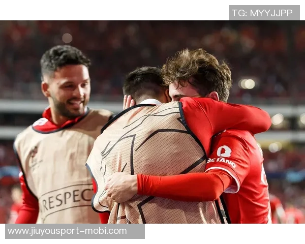 雷斯谈与哈兰德和B席从对手到队友的奇妙转变感受