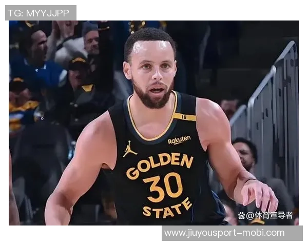 库里股四头肌受伤赛后痛苦一瘸一拐离场引发球迷担忧